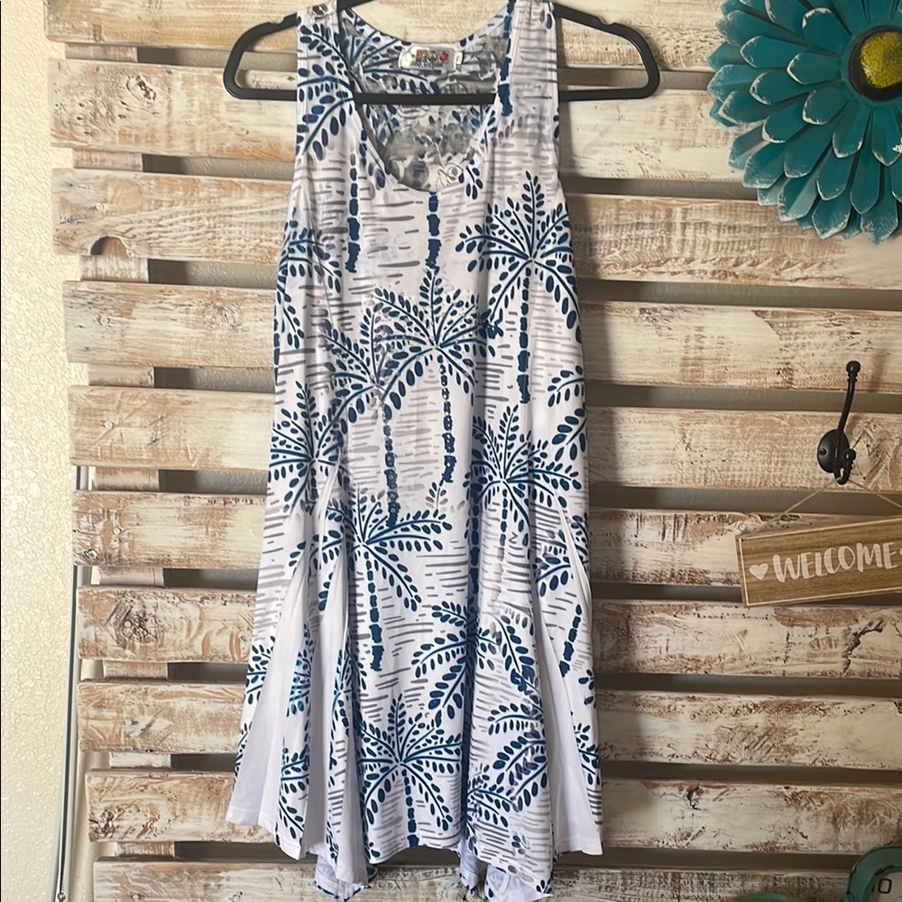 🔥🔥 (3/$20) 
India Boutique Blue & White Palm Tree Sleeveless Dress with Jewels